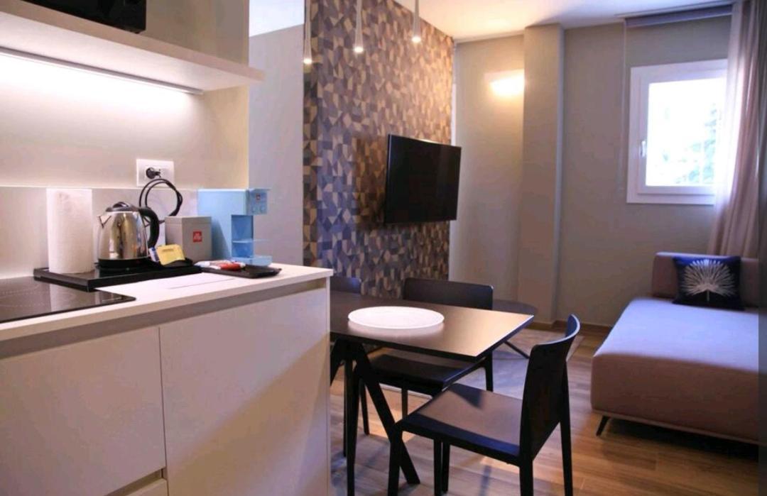 A&G Suites ปาร์มา ภายนอก รูปภาพ